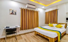 Itsy Hotels Shri Guru Service Apartment